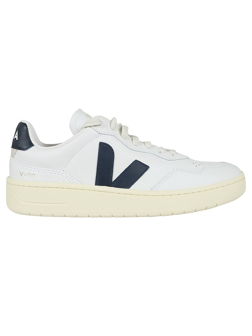 Veja Low-Top White Leather Sneakers With Contrasting Logo