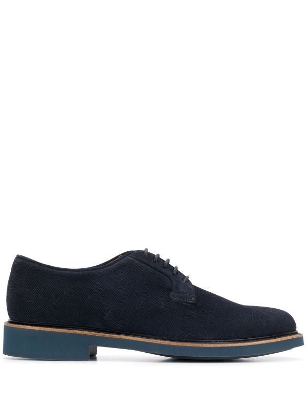 Giorgio Armani Textured Leather Formal Shoes With Low Heels And Lace-Up Design