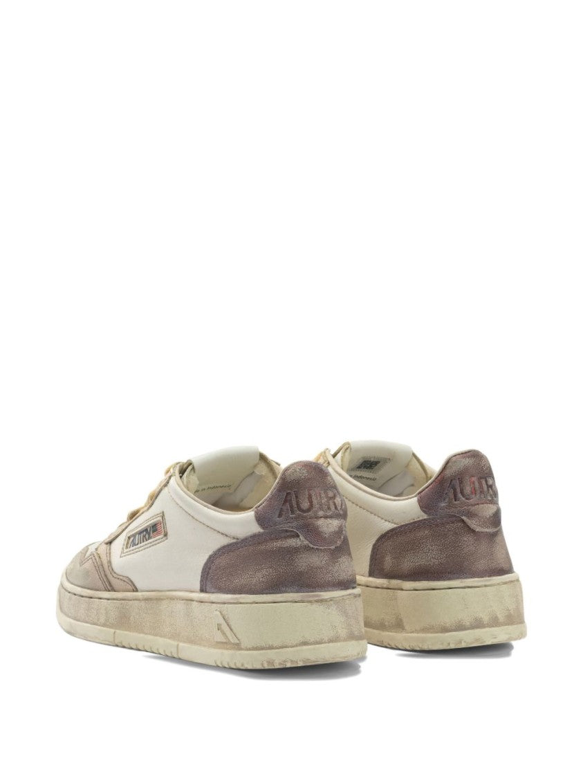 Autry Vintage-Inspired Low-Top Sneakers With Cream Base