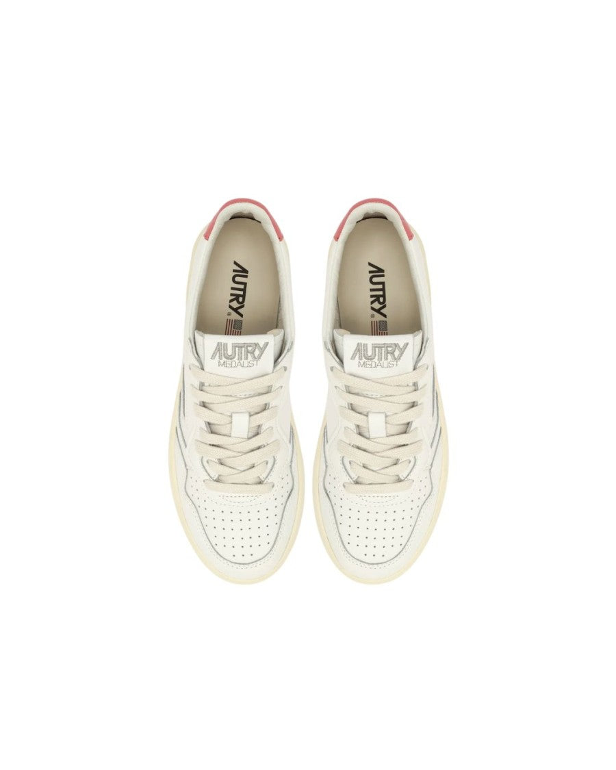 Autry Medalist Low Sneakers In Soft Leather With Cushioned Comfort