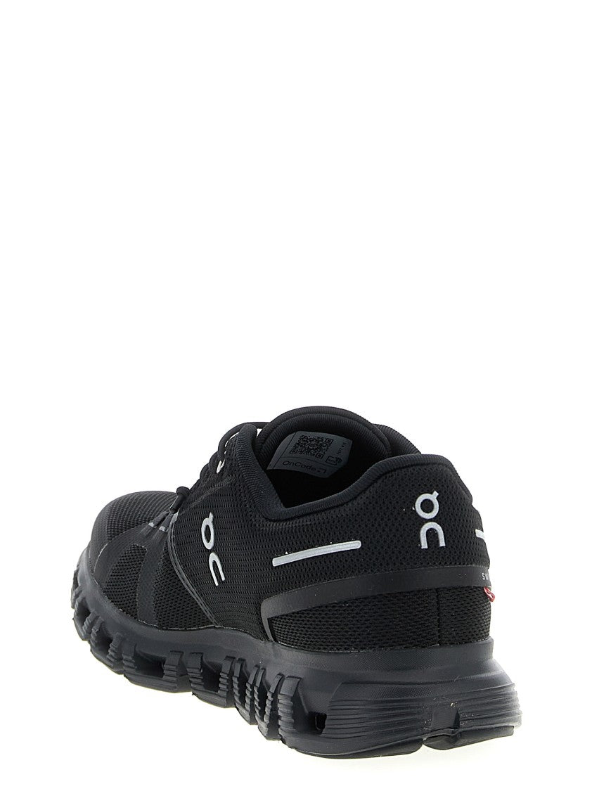 On 'Cloud 6' Sneakers