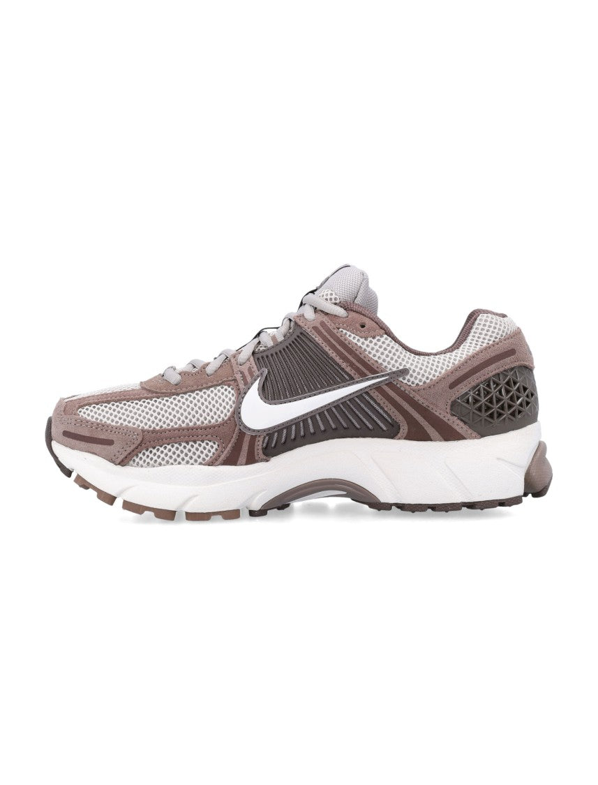 Nike Zoom Vomero 5 Sneakers