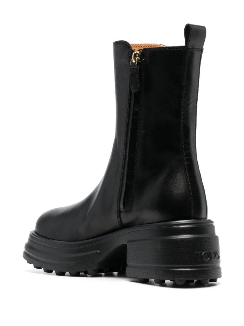 Tod's Ankle Boots With Closed Silhouette And Sole