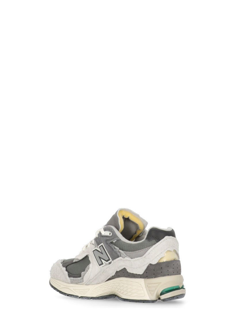 New Balance 2002 Sneakers