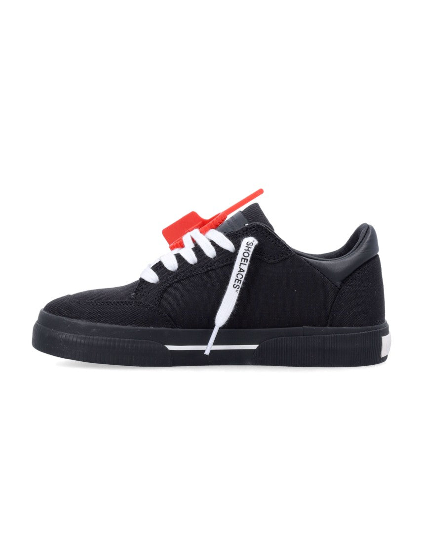 Off-White Vulc Low Low-Top Black Sneakers