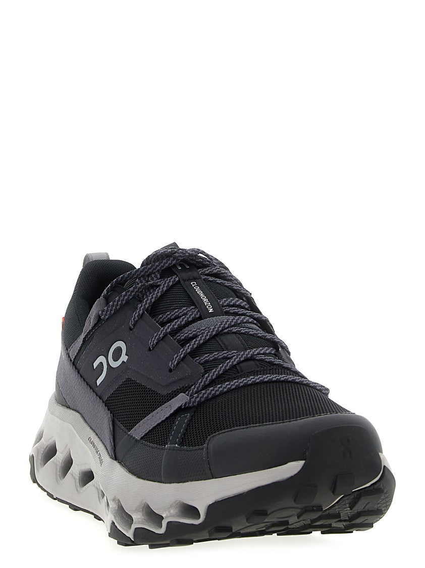 On 'Cloudhoriz' Sneakers
