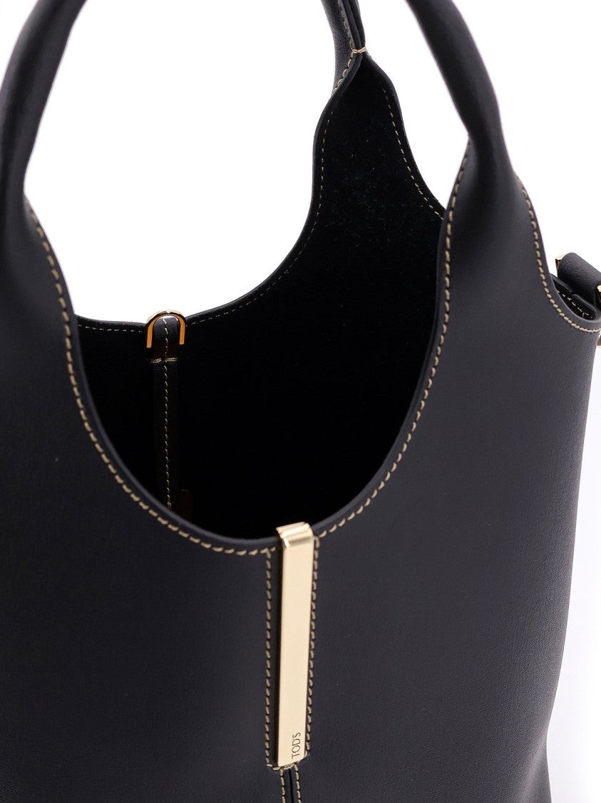 Tod's Minimalist Beige Bag With Structured Silhouette