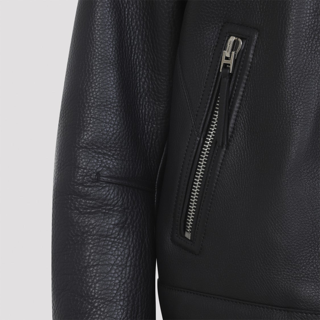 Tom Ford Fitted Black Leather Jacket With Stand Collar And Zippered Cuffs