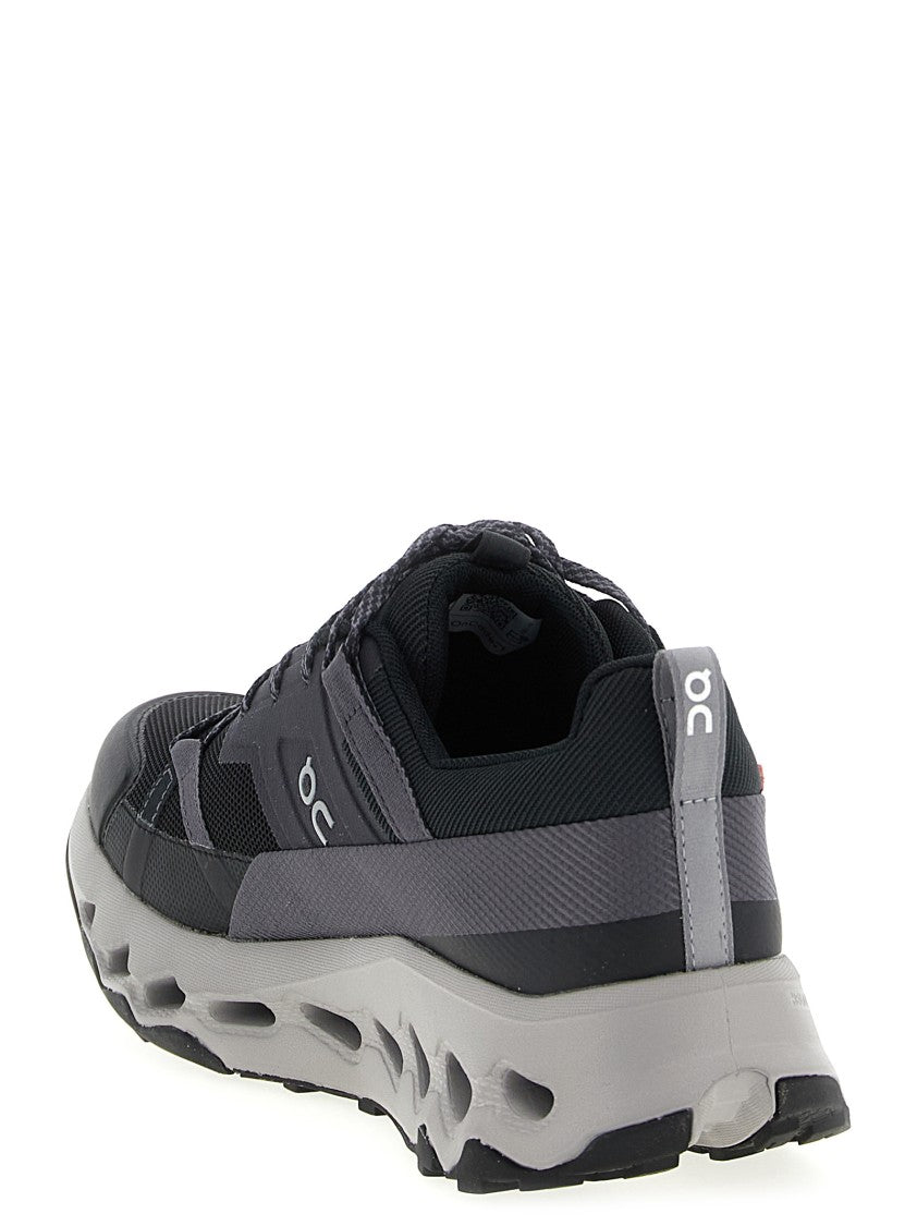 On 'Cloudhoriz' Sneakers
