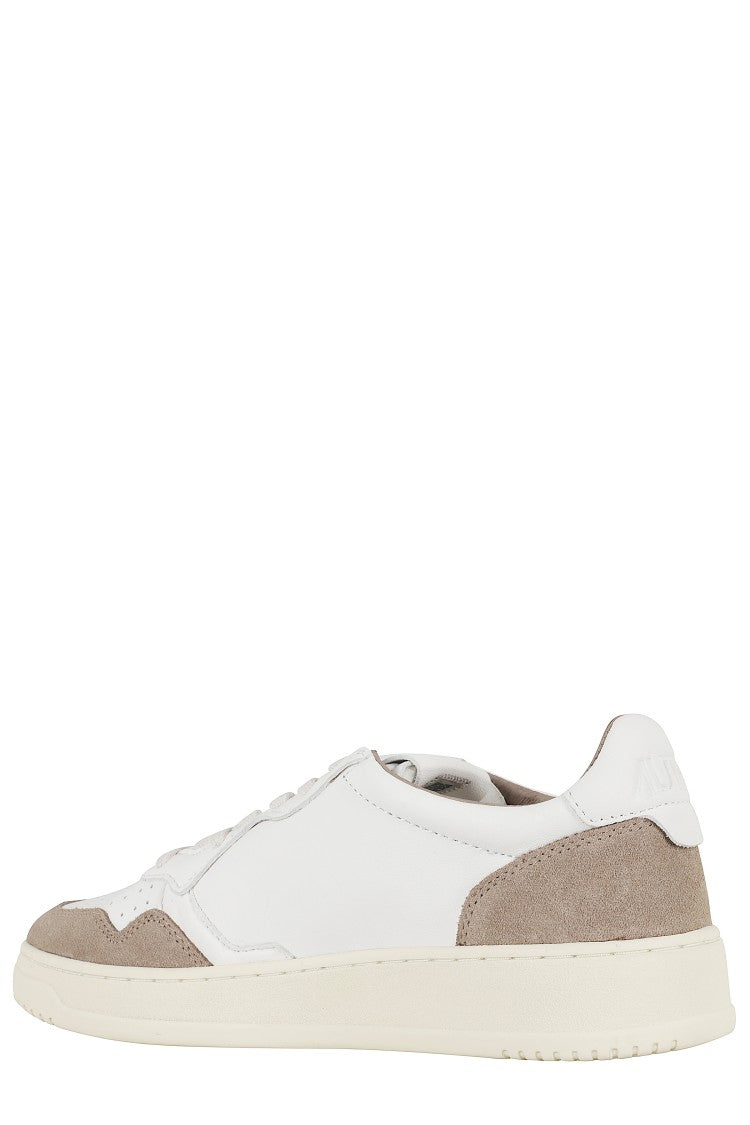 Autry White Medalist Low Men Sneakers