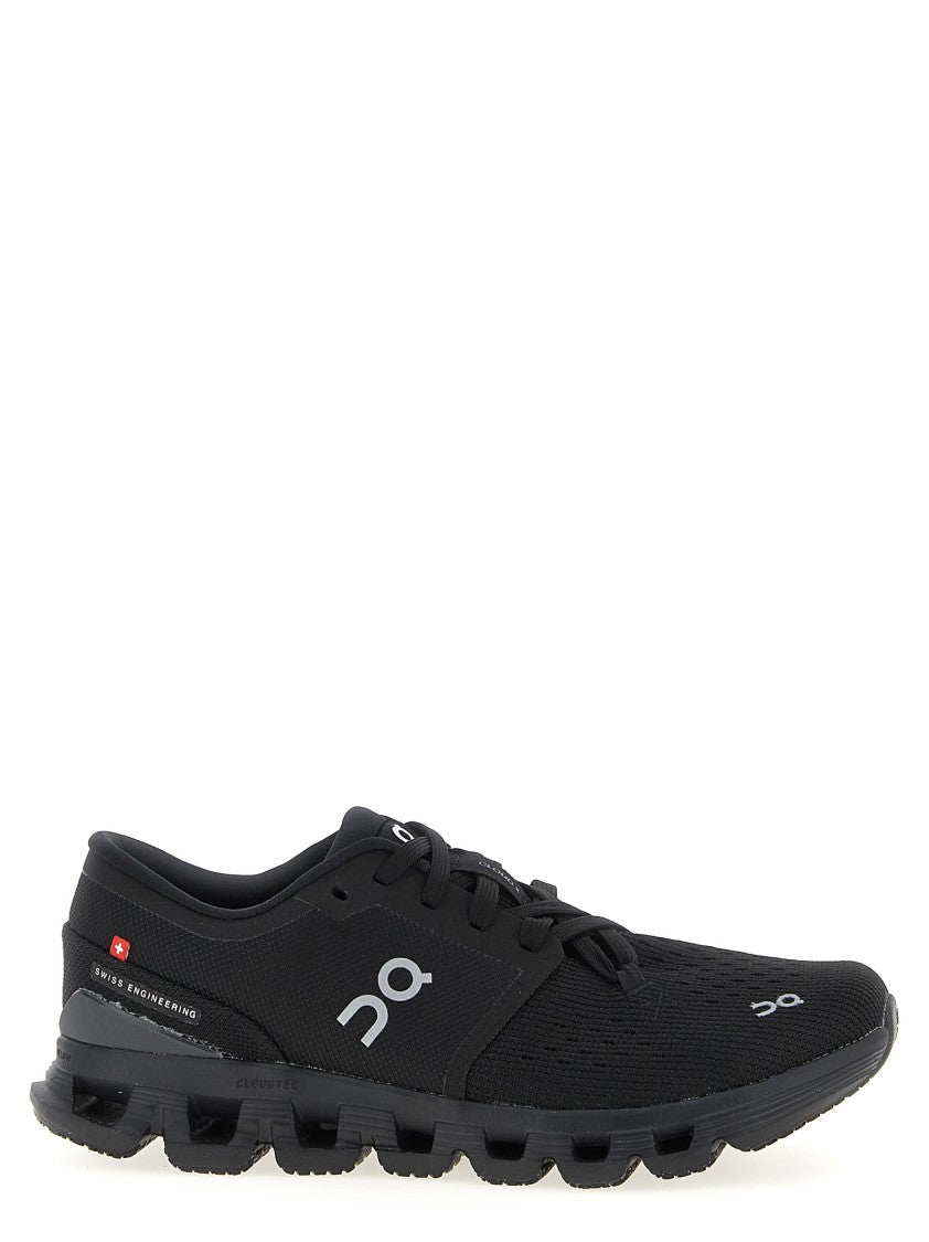 On 'Cloud X 4' Sneakers