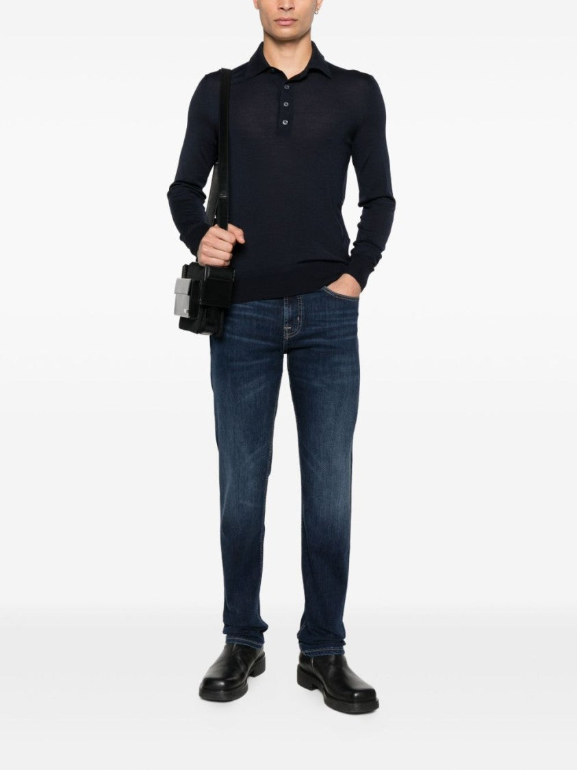 7 For All Mankind Dark Blue Straight Leg Jeans With Classic Five-Pocket Design
