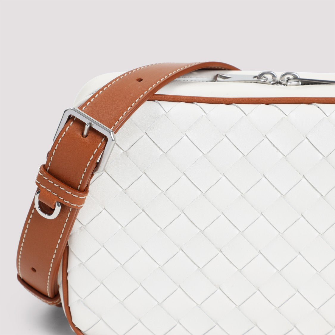 Bottega Veneta Woven Leather Shoulder Bag In Sophisticated White
