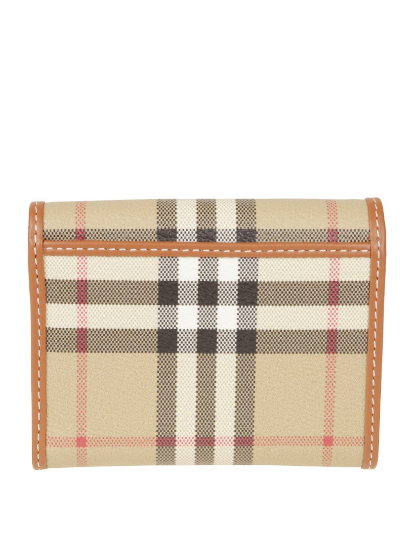 Burberry Compact Beige Wallet With Minimalist Design