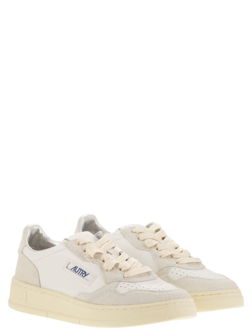 Autry Medalist Low - Sneakers With Two-Tone Glitter