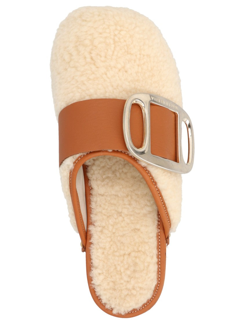 Jejia 'Jodie' Clogs