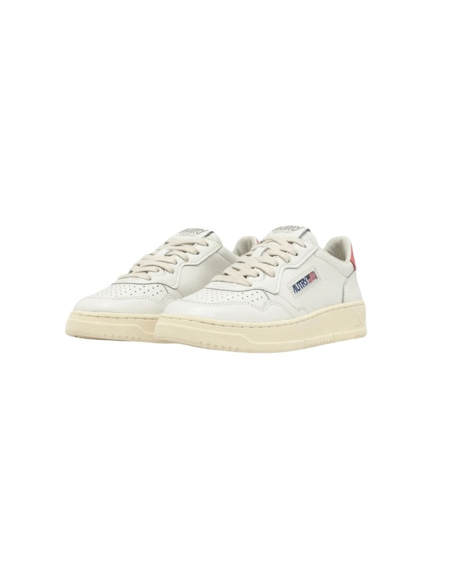 Autry Medalist Low Sneakers In Soft Leather With Cushioned Comfort