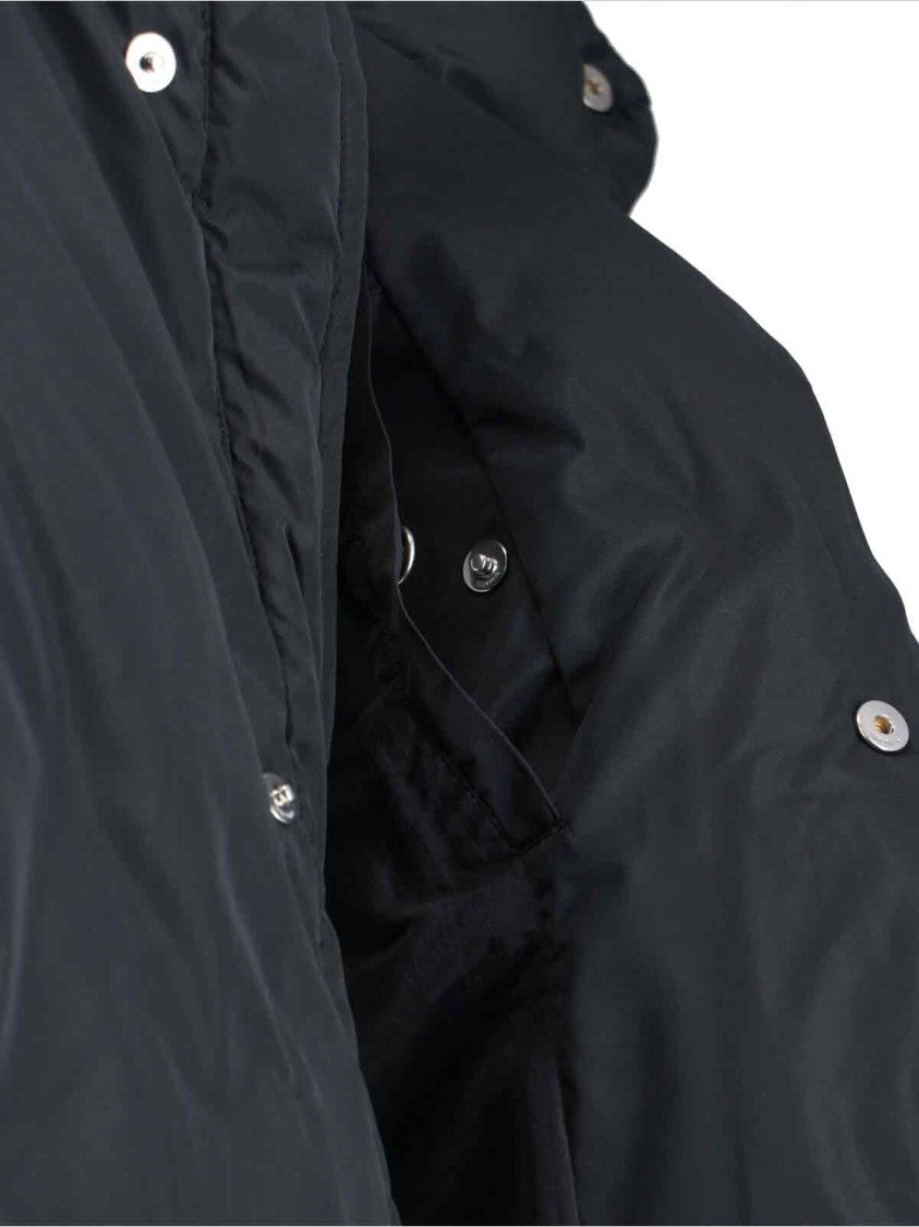 Ami Sleek Black Jacket With Structured Silhouette