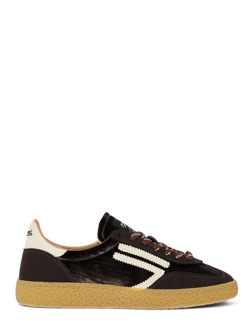 Puraai Low-Top Velvet Sneakers With Minimalistic Design