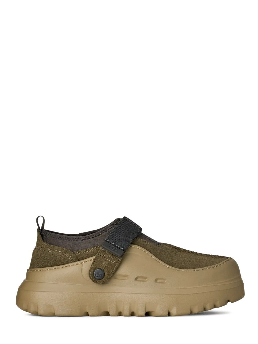Ugg Rugged Low-Cut Flat Shoes With Textured Sole
