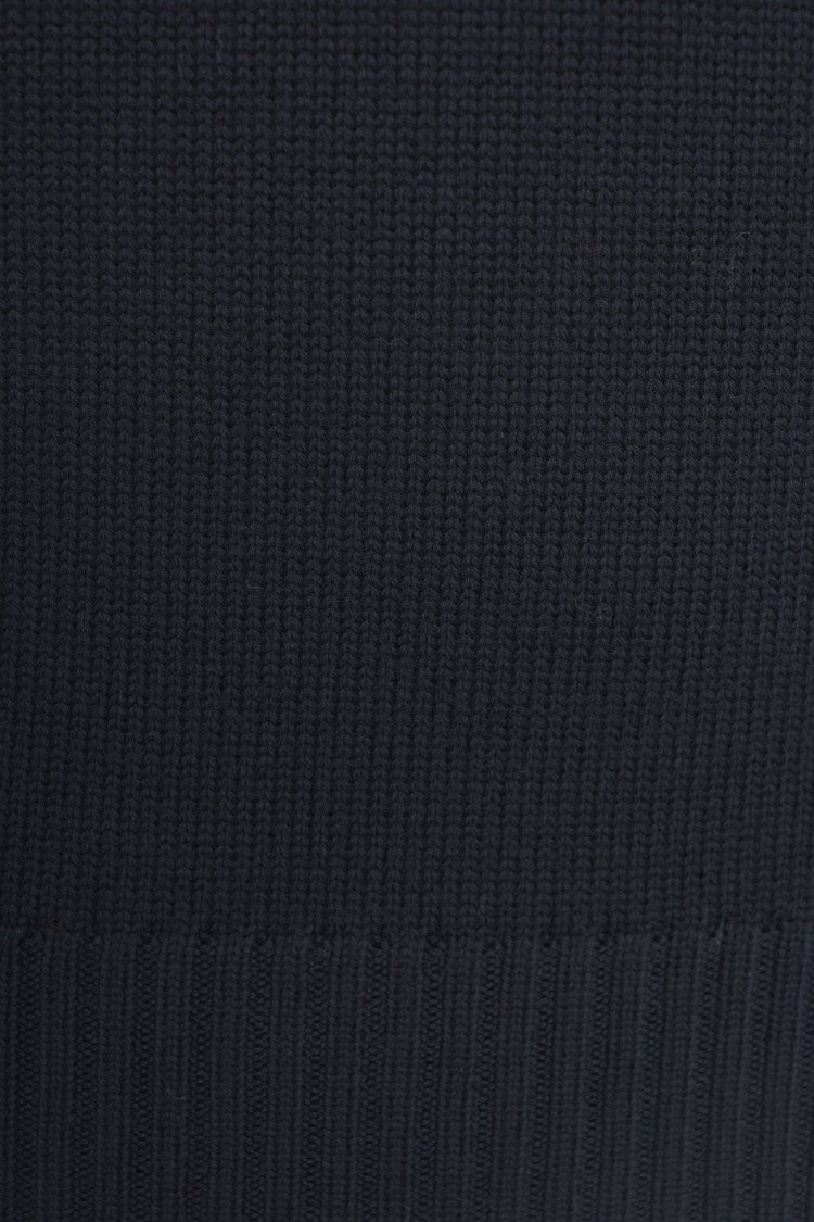 Kangra Round Neck Wool Sweater With Ribbed Details