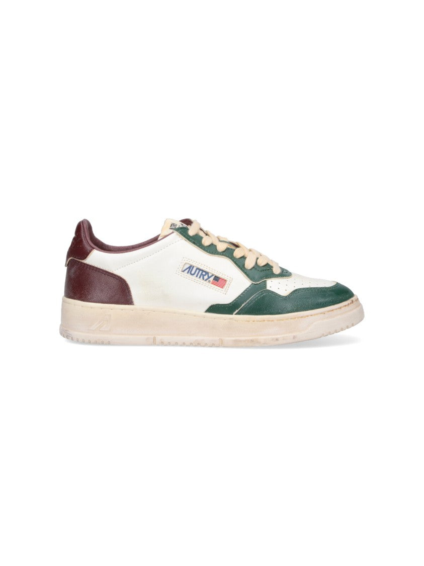 Autry "Medalist" Low-Top Sneakers White