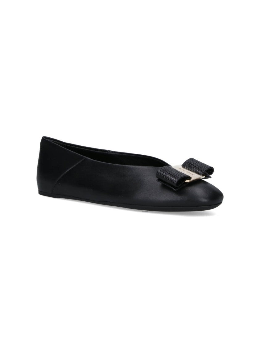 Ferragamo "Vanna" Ballet Flats – Black