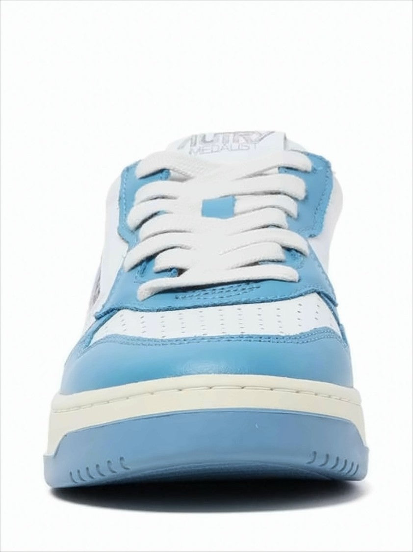 Autry Low-Top Leather Sneakers With Contrasting Overlays