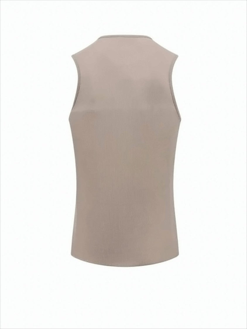 Ami Ribbed Knit Sleeveless Top With Fitted Silhouette