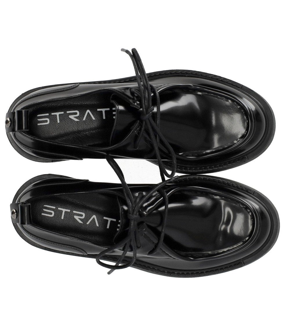 Strategia Black Lace-Up Shoe