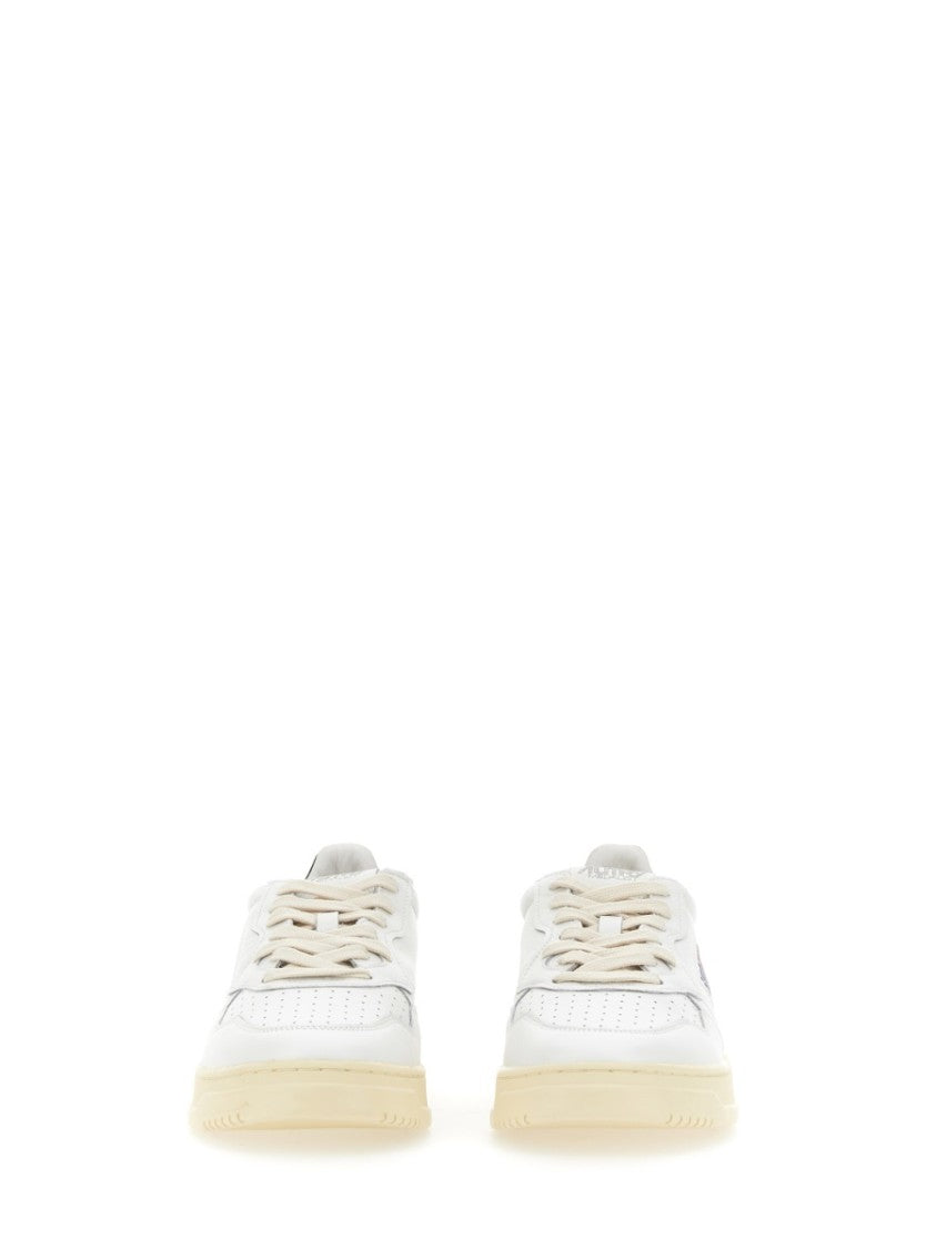 Autry Medalist Low-Top Sneaker