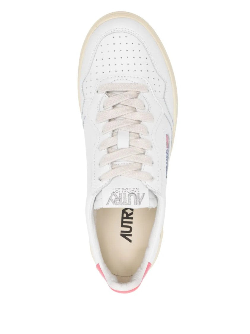 Autry Medalist Low-Top Sneakers