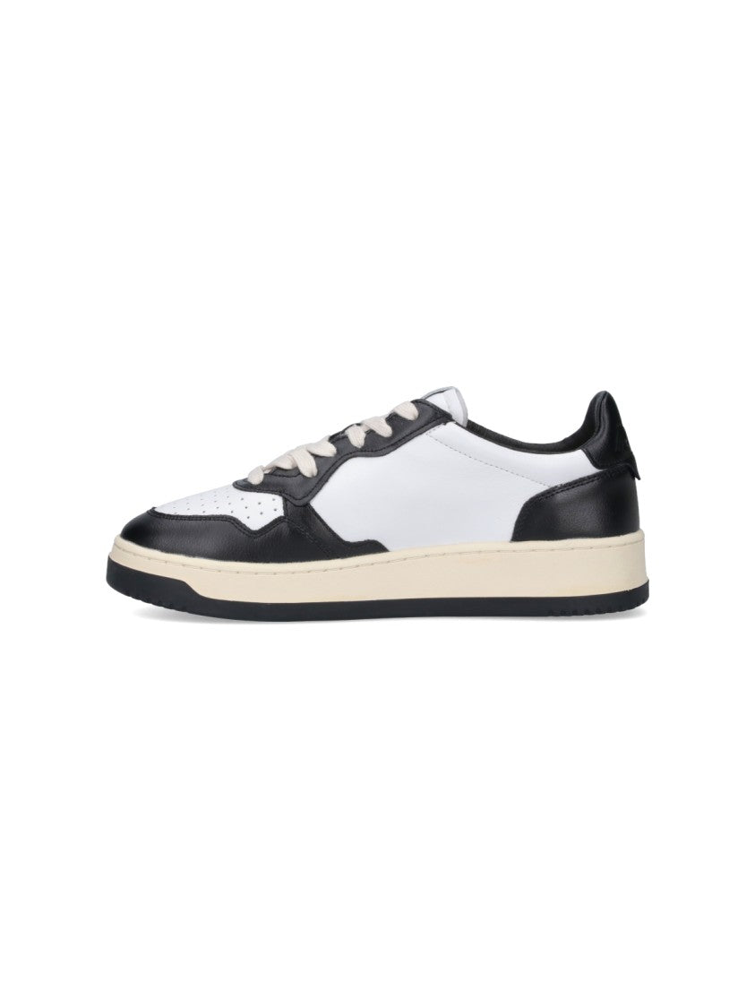 Autry Low "Medalist" Sneakers – White