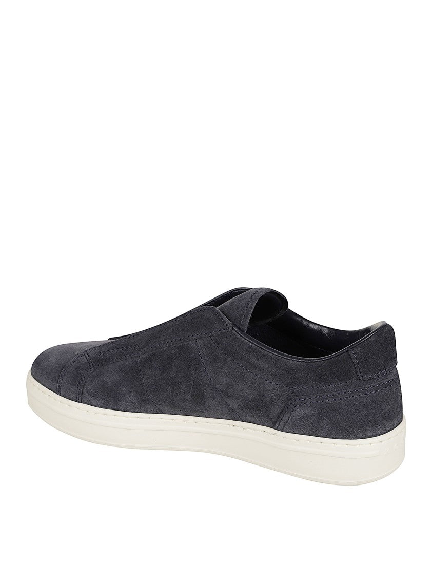 Hogan Suede Sneakers With Nostalgic '80S Basketball Aesthetic
