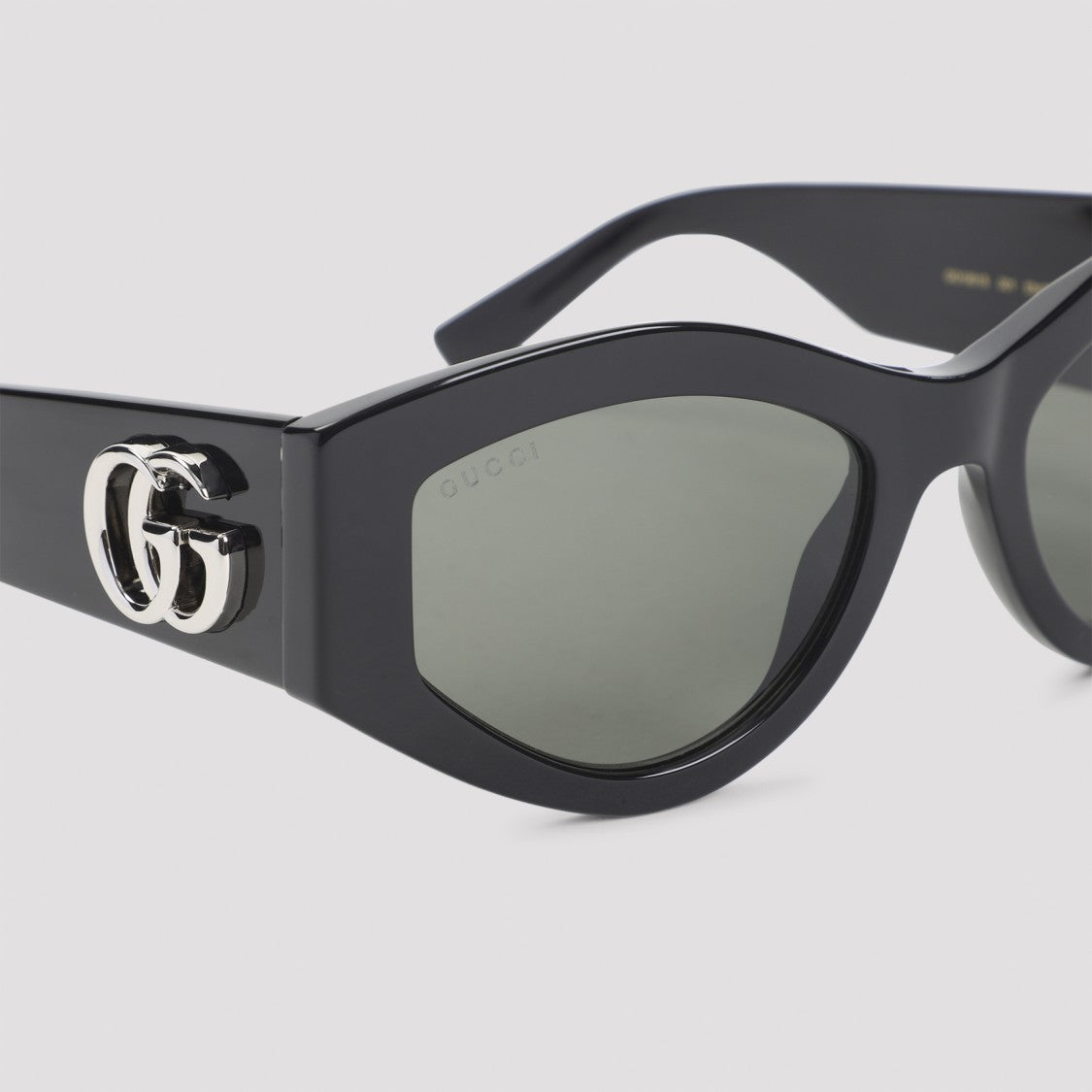 Gucci Cat-Eye Sunglasses With Distinctive Silver Double-G Logo