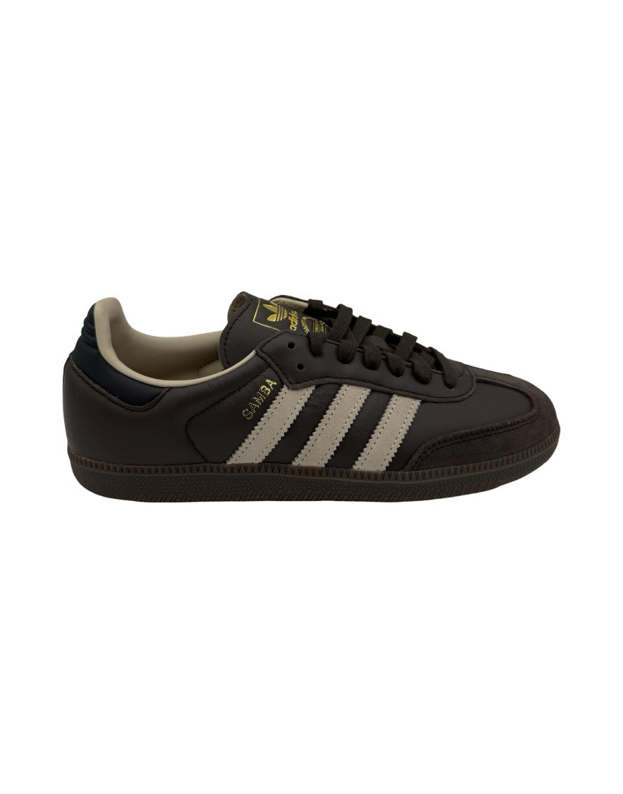 Adidas Originals Leather Sneakers With Contrasting Stripes