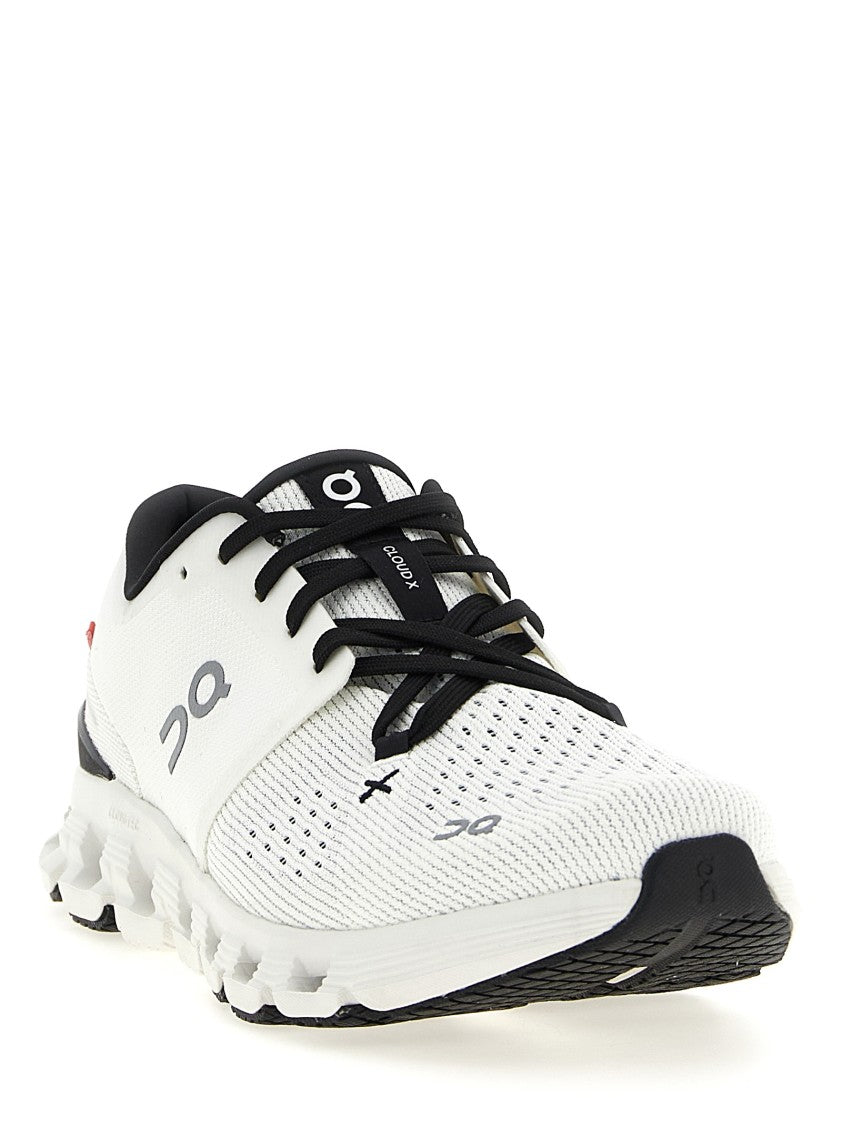 On 'Cloud X 4' Sneakers