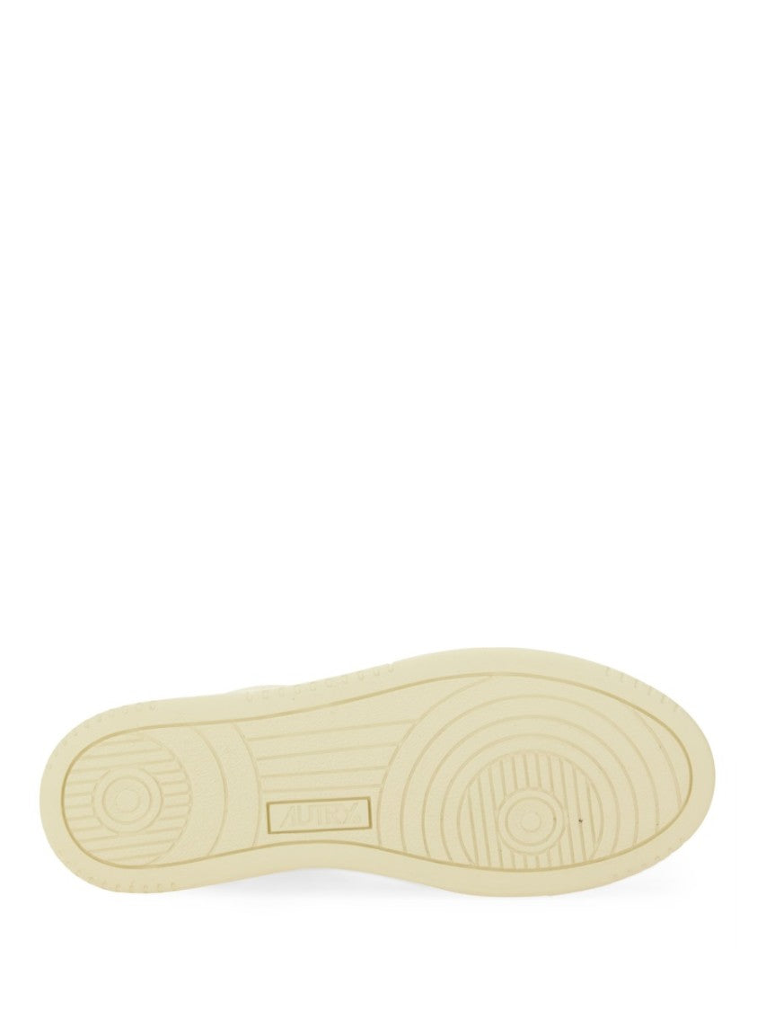 Autry "Medalist Low" Sneaker