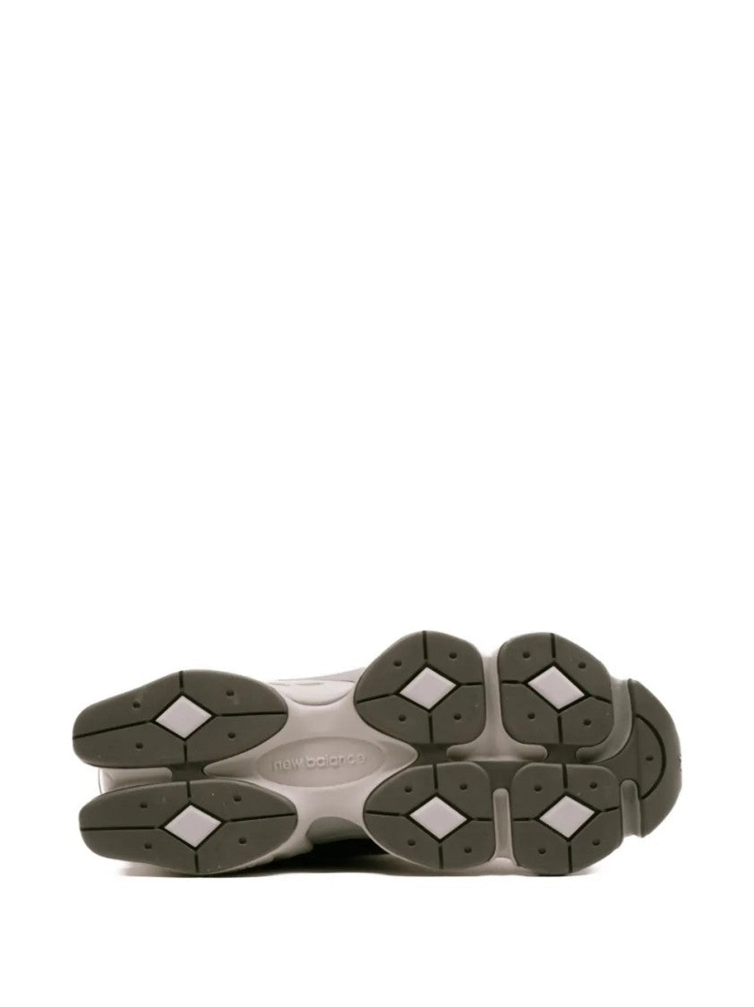 New Balance Layered Grey And Black Suede-Mesh Sneakers