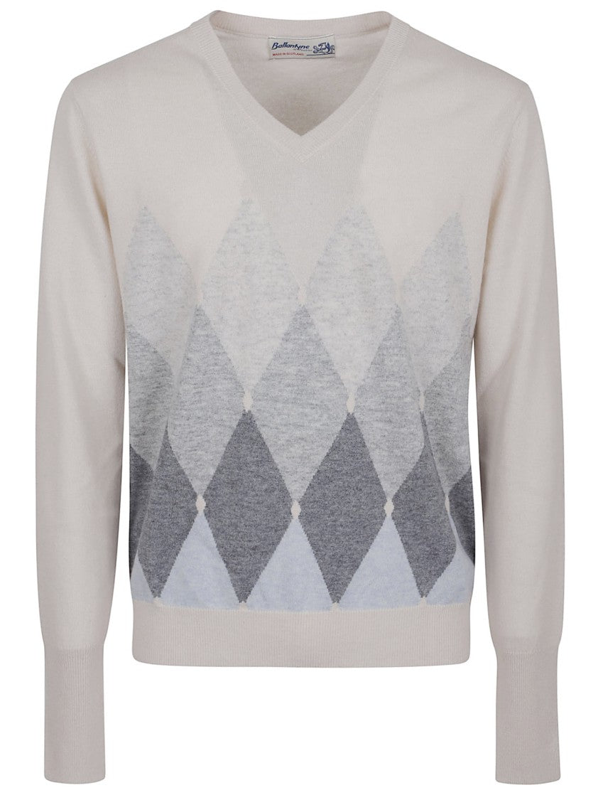 Ballantyne Diamond Pattern Cashmere Sweater With V-Neck