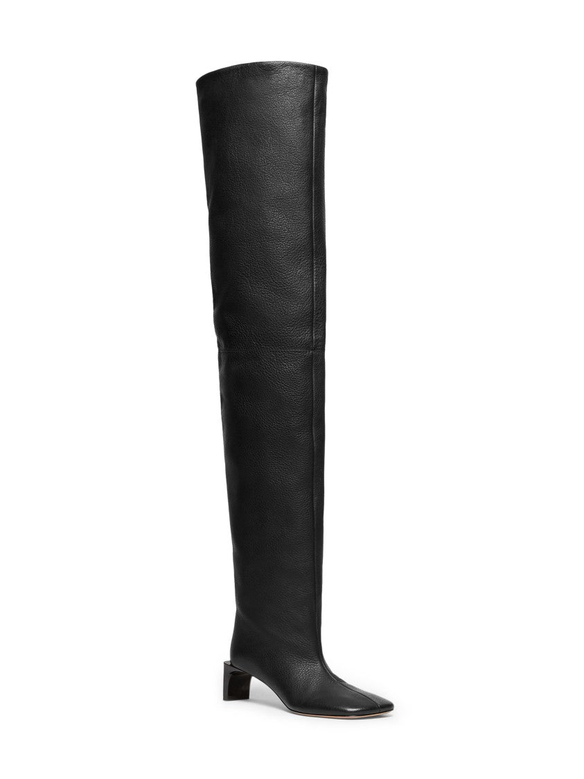 Max Mara Pointed Toe Ankle Boots In Smooth Vitello Leather