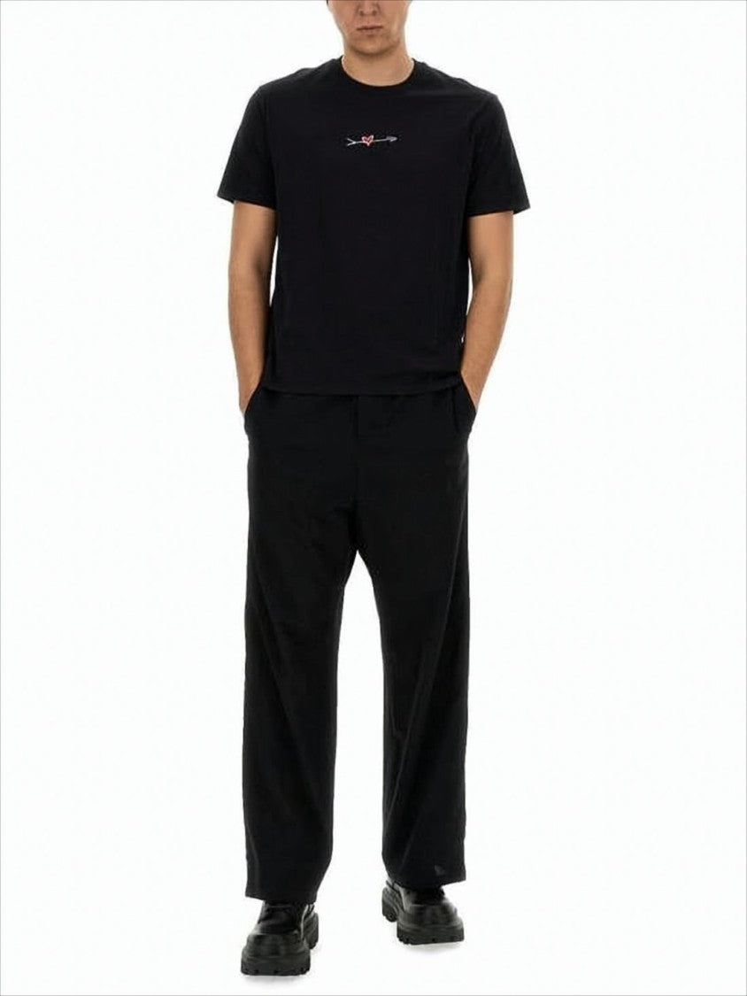 Neil Barrett Short-Sleeved Black T-Shirt With Heart And Arrow Graphic