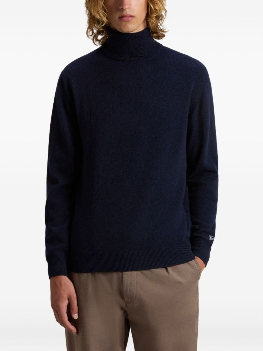 Woolrich Timeless Ribbed Knit Sweater With Comfortable Fit