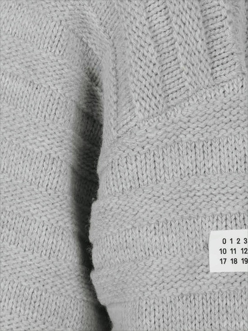 Mm6 By Maison Margiela Boxy Fit V-Neck Cardigan With Textured Knit