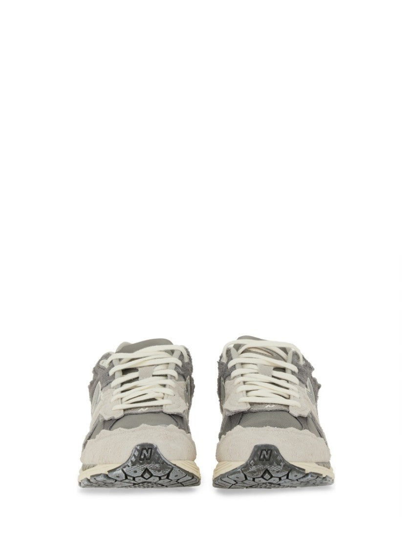 New Balance Layered Mesh And Suede Sneakers With Retro Aesthetic