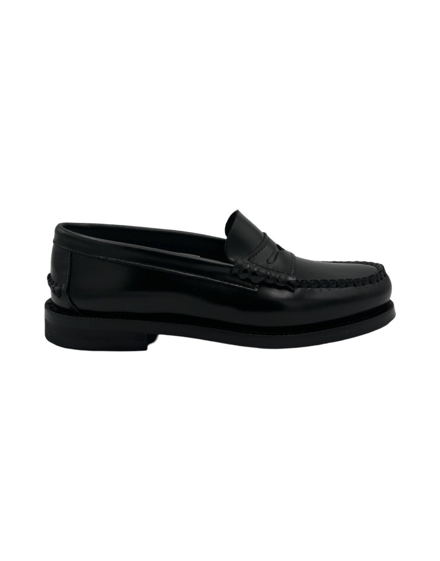 The Sharp Corner Black Leather Women's Oxford Loafer