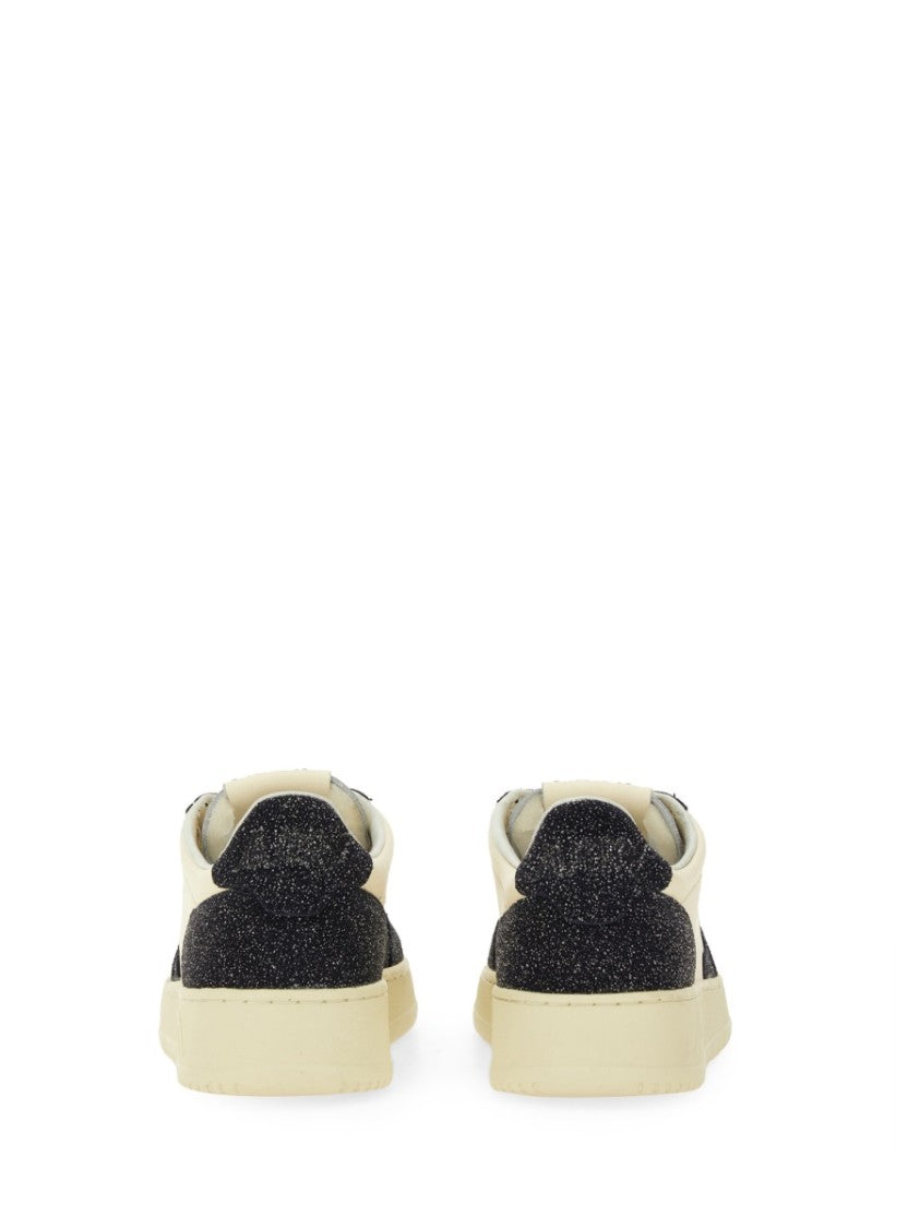 Autry "Medalist Low" Sneaker