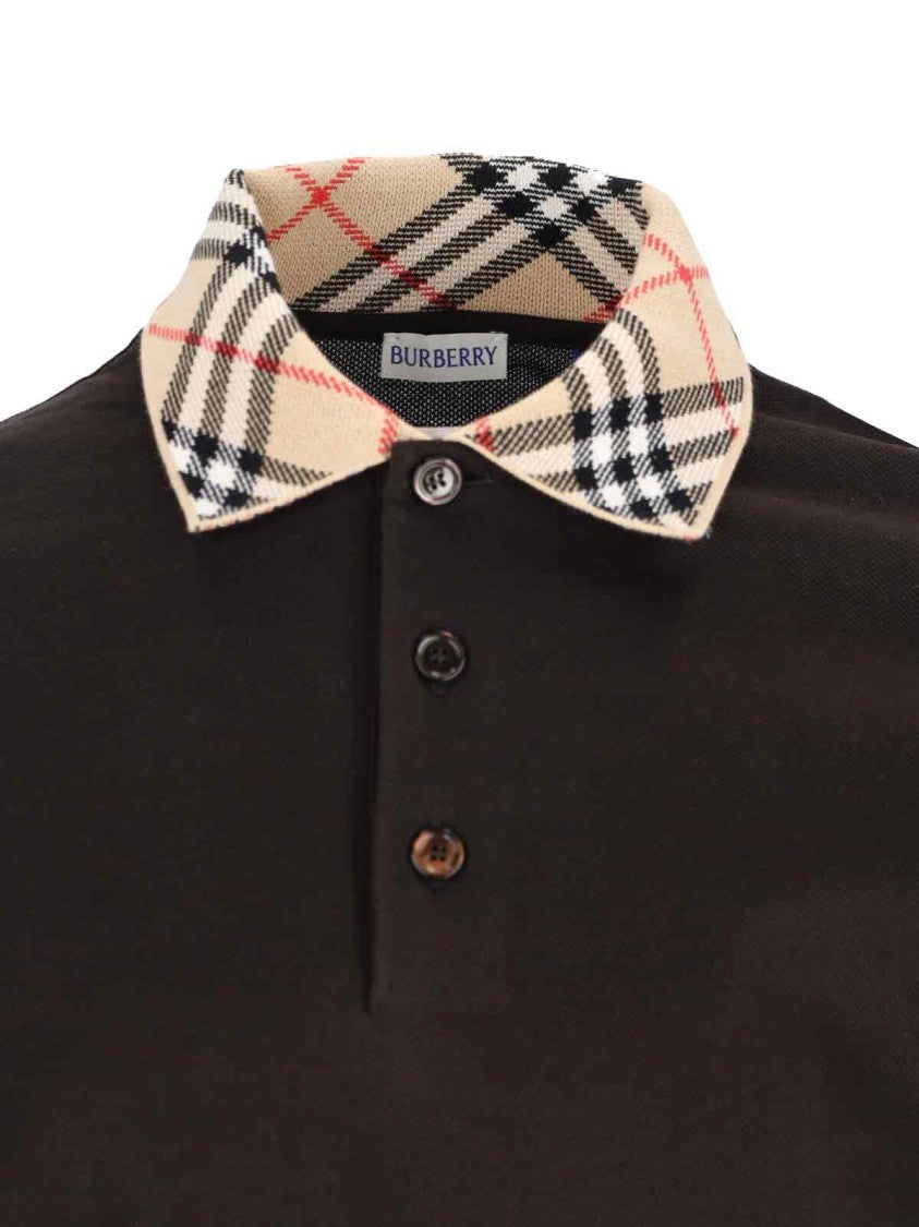 Burberry Classic Brown T-Shirt Collection With Versatile Cuts