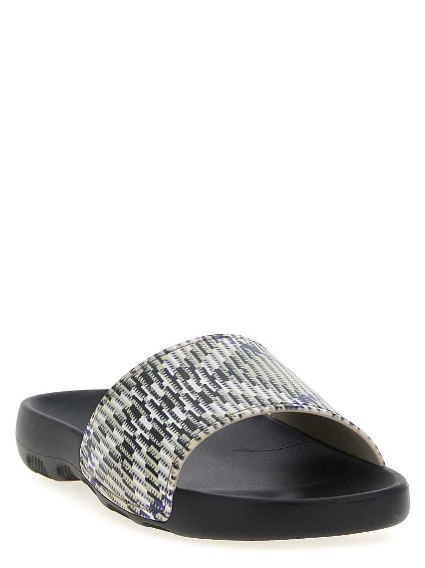 Burberry 'Dive Check' Sandals