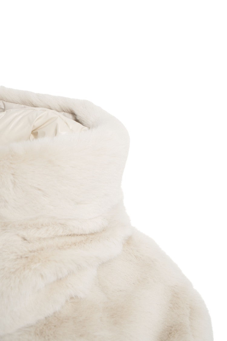 Blauer Short Jacket With Plush Faux Fur